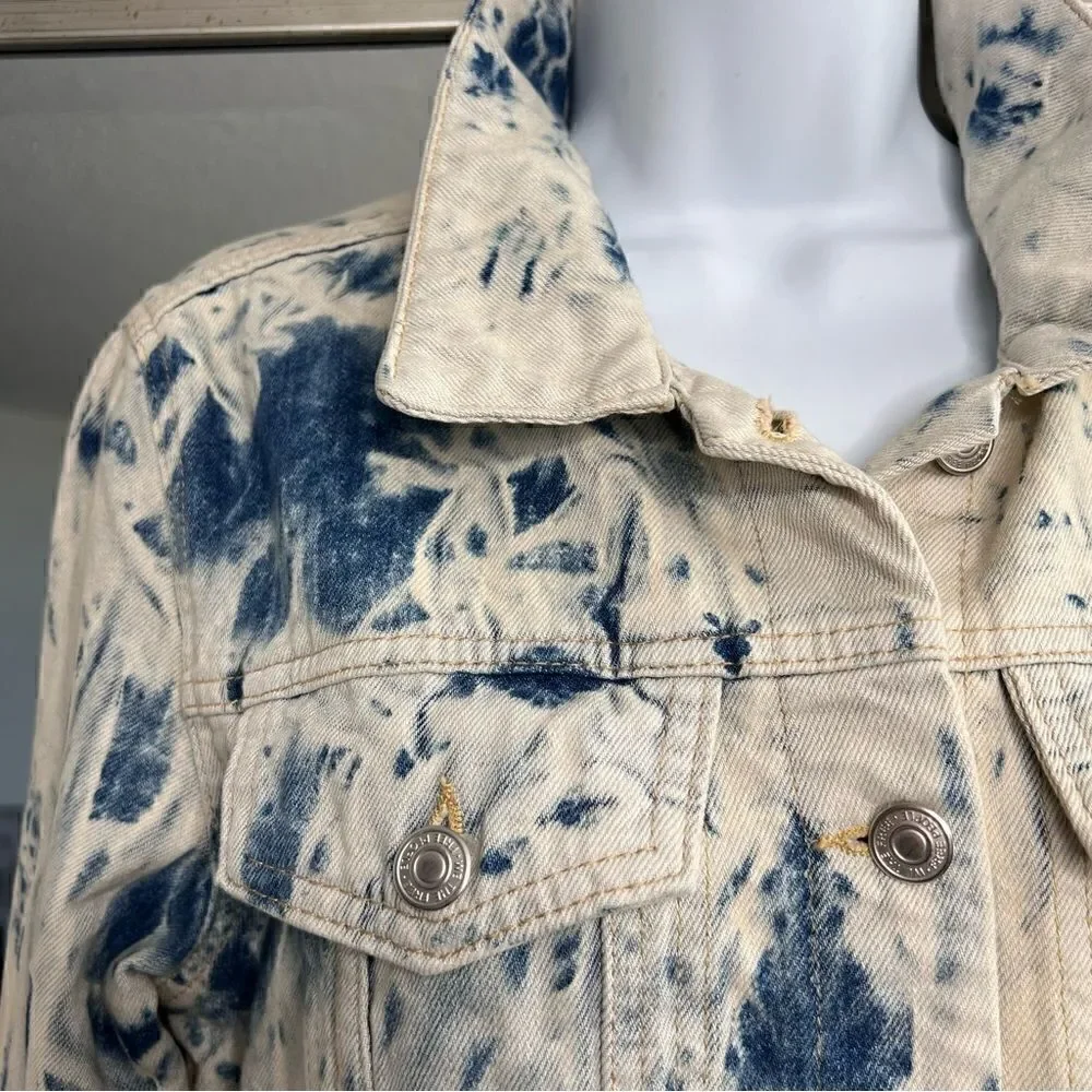 FREE PEOPLE Jones Tie Dye Blue Denim Jacket Size M. - Picture 5 of 11
